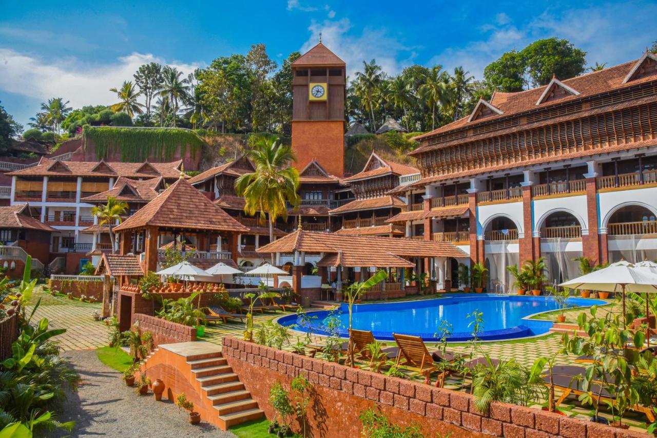 Ayursoma Ayurveda Royal Retreat Hotel โกวาลัม ภายนอก รูปภาพ